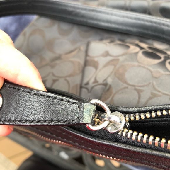 Black Coach Medium Shoulder Bag - Picture 7 of 9